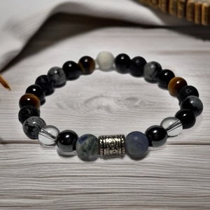 Theta ásványkarkötő - önbizalom - tigrisszem, ónix, hópehely obszidián, szodalit, hegyikristály, hematit - Meska.hu