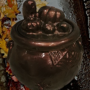 Boszorkány üst fedővel- pumpkin spice illatú szójagyertyával , Otthon & Életmód, Gyertya, illat, aroma, Gyertyatartó, Festett tárgyak, Gipszöntés, MESKA
