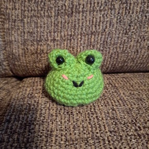 Béka amigurumi - játék & sport - plüssállat & játékfigura - béka - Meska.hu