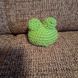 Béka amigurumi - játék & sport - plüssállat & játékfigura - béka - Meska.hu