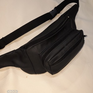 Bőr övtáska, Táska & Tok, Kézitáska & válltáska, Válltáska, Varrás, MESKA