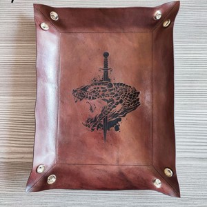 Kígyó fejes kockadobó tálca - játék & sport - szerepjáték - Meska.hu