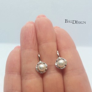 Patentos gyöngyös fülbevaló - Meska.hu