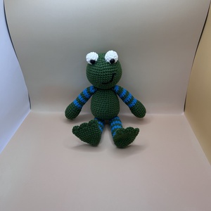 Békuci - horgolt figura - Meska.hu