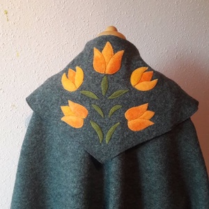 Tiame tulipános poncsó - Meska.hu