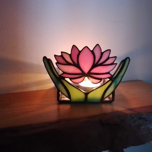 LÓTUSZ A KÉZBEN tiffany mécsestartó.  - otthon & életmód - gyertya, illat, aroma - mécses és mécsestartó - Meska.hu