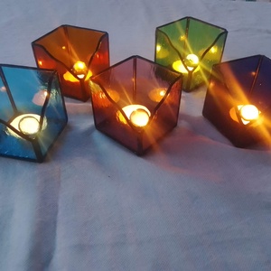 A SZÍNES ÜVEG VARÁZSA - TIFFANY MÉCSESTARTÓ a minimalizmus jegyében - Meska.hu
