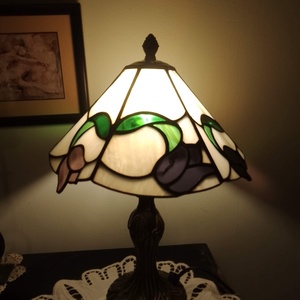 Fekete tulipán - tiffany lámpa , Otthon & Életmód, Lámpa, Asztali lámpa, Üvegművészet, MESKA