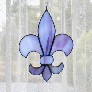 BOURBON LILIOM KERESZT tiffany ablakdísz  - Meska.hu