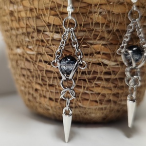 Gótikus stílusú fülbevaló - fekete üveggyönggyel - ékszer - fülbevaló - lógó fülbevaló - Meska.hu