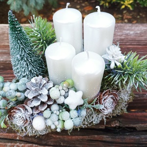 Fehér-zöld adventi asztaldísz - Meska.hu