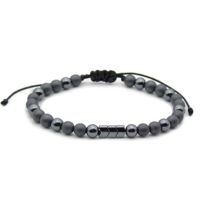 Állítható matt hematit és matt ónix férfi gyöngy karkötő díszdobozban - ékszer - karkötő - gyöngyös karkötő - Meska.hu