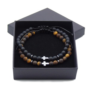 Keresztes matt tigrisszem és matt ónix férfi karkötő díszdobozban - Meska.hu