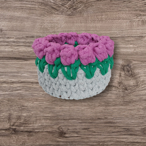 Tulipános tároló kosárka, Baba - mama, Babaszobabútor, Játéktároló, Horgolás, MESKA