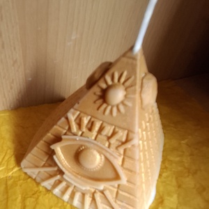 Piramisgyertya - Meska.hu