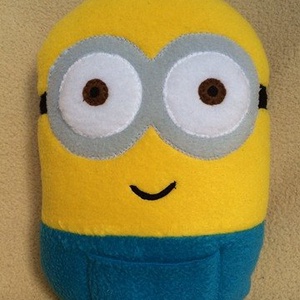 Kétszemű Minion játékfigura, Játék & Sport, Plüssállat & Játékfigura, Plüss mesefigurák, Varrás, Patchwork, foltvarrás, MESKA