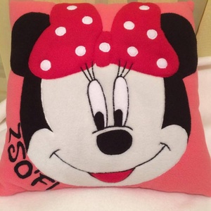 Minnie párna névvel, Otthon & Életmód, Lakástextil, Párna & Párnahuzat, Varrás, Patchwork, foltvarrás, MESKA