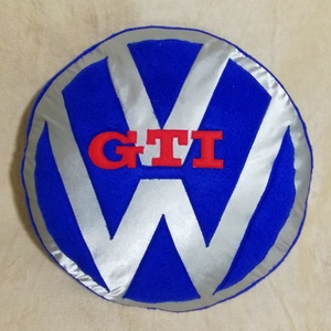 Volkswagen GTI párna, Otthon & Lakás, Lakástextil, Párna & Párnahuzat, Varrás, MESKA