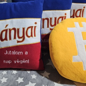 Kőbnyai prna Jutalom a nap végén felirattal - otthon & életmód - lakástextil - párna & párnahuzat - díszpárna (belsővel együtt) - Meska.hu