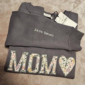 Mom feliratos pulcsi gyerekek neveivel - ruha & divat - női ruha - pulóver - Meska.hu