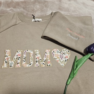 Mom feliratos pulcsi gyerekek neveivel, Ruha & Divat, Női ruha, Pulóver, Varrás, MESKA