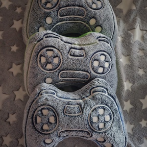 Kontroler alaku kis párna  - játék & sport - ovis felszerelés - ovis párna, kispárna - Meska.hu