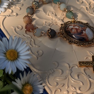 Jézust ábrázoló egytizedes olvasó amazonit ásványgyöngyökből - otthon & életmód - vallás - lánc & füzér - Meska.hu