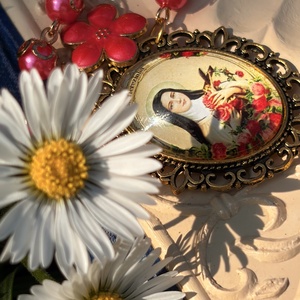 Lisieux-i Szent Teréz egytizedes, rózsaszín-sárga gyöngyökkel  - otthon & életmód - vallás - lánc & füzér - Meska.hu