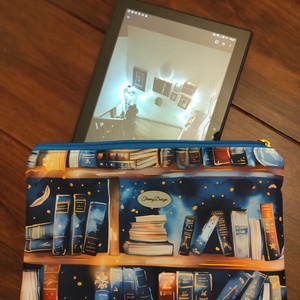 Tablet tok 11 könyvespolc mintával, Táska & Tok, Ebook & Tablet tok, Varrás, MESKA