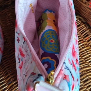 Cseresznyevirágos banántáska kicsit nagyobb - táska & tok - kézitáska & válltáska - vállon átvethető táska - Meska.hu