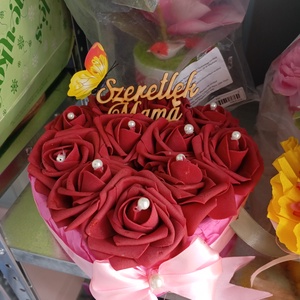 Szív alakú rózsa box Szeretlek Mama felirattal anyák napjára. - Meska.hu