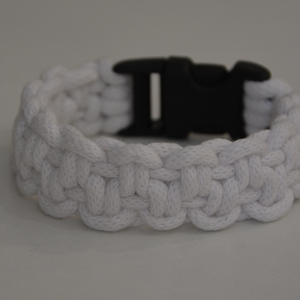 Női macrame karkötő - ékszer - karkötő - fonott karkötő - Meska.hu