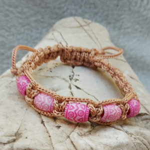 Kis hercegnő macrame karkötő Shamballa záródással - Meska.hu
