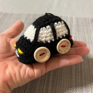 Horgolt autó kulcstartó, fekete, Táska & Tok, Kulcstartó & Táskadísz, Kulcstartó, Horgolás, MESKA