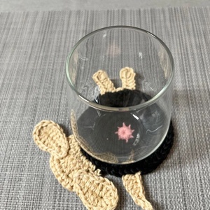 Horgolt kutya poháralátét. - otthon & életmód - konyhafelszerelés, tálalás - tálalás - tányér- és poháralátét - Meska.hu