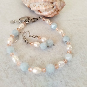 SALE!Nyári fuvallat ékszerszett-kék akvamarin, tenyésztett gyöngy és swarovski kristály ékszerszett acél kagyló charmmal - ékszer - ékszerszett - Meska.hu