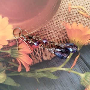 Lila üveg csepp fülbevaló - sötétlila üveg csepp és swarovski ametiszt kristály - ékszer - fülbevaló - lógó csepp fülbevaló - Meska.hu