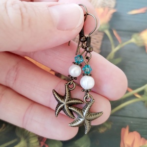 AKCIÓ! Tengerpart fülbevaló - bronz tengericsillag, fehér édesvizi tenyésztett gyöngy, türkiz swarovski kristály, Ékszer, Fülbevaló, Lógó fülbevaló, Ékszerkészítés, Gyöngyfűzés, gyöngyhímzés, MESKA
