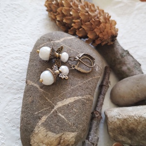 Angyal fülbevaló #1 - fehér üveggyöngy - ékszer - fülbevaló - lógó fülbevaló - Meska.hu