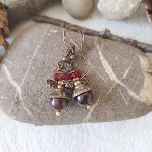 Angyal fülbevaló #2 - bordó gránát és üveggyöngy - ékszer - fülbevaló - lógó fülbevaló - Meska.hu