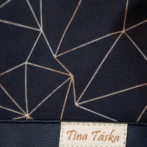 Fekete, geometriai mintás hátizsák - táska & tok - hátizsák - hátizsák - Meska.hu