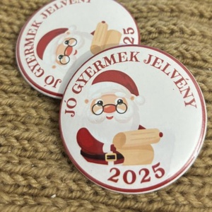 Jó gyermek jelvény -kitűző , Karácsony, Mikulás, Mikulás ajándékok, Mindenmás, 5 cm átmérőjű 

, MESKA