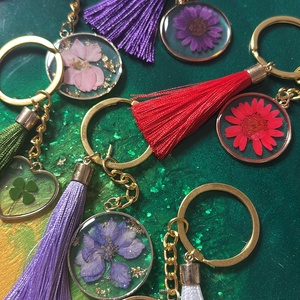 Virágos kulcstartó  - Meska.hu