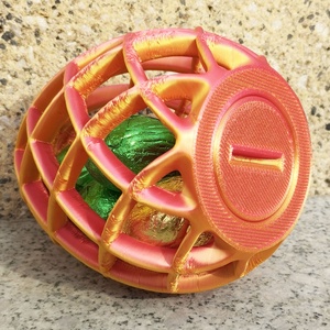 Nagy méretű Húsvéti Tojás 3 színben praktikus zárral az alján ajándékozáshoz pénzátadáshoz (kék, rózsaszín, arany-piros) - ünnepi díszek, dekorációk - húsvéti díszek és dekorációk - húsvéti ajándékátadó - Meska.hu