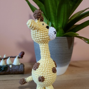 Amigurumi zsiráf figura - játék & sport - plüssállat & játékfigura - zsiráf - Meska.hu