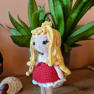 Amigurumi királylány figura - játék & sport - plüssállat & játékfigura - ember - Meska.hu