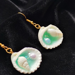 Kagyló fülbevaló  - ékszer - fülbevaló - lógó fülbevaló - Meska.hu