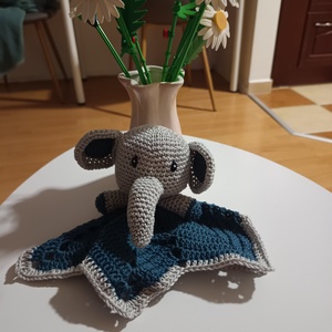 Elefánt alvóka , Baba - mama, Baba játékok, Szundikendő, alvóka, Horgolás, MESKA