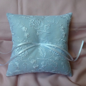 Kék színű csupa csipke gyűrűpárna - Meska.hu