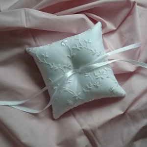 Hófehér csupa csipke gyűrűpárna -  - Meska.hu